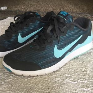 Nike Flex Experience RN 4